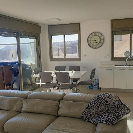 Luxury Exclusive Top Class Apartment on the sea with best sea view&jacuzzi רק למשפחות !!!! אילת מראה חיצוני תמונה