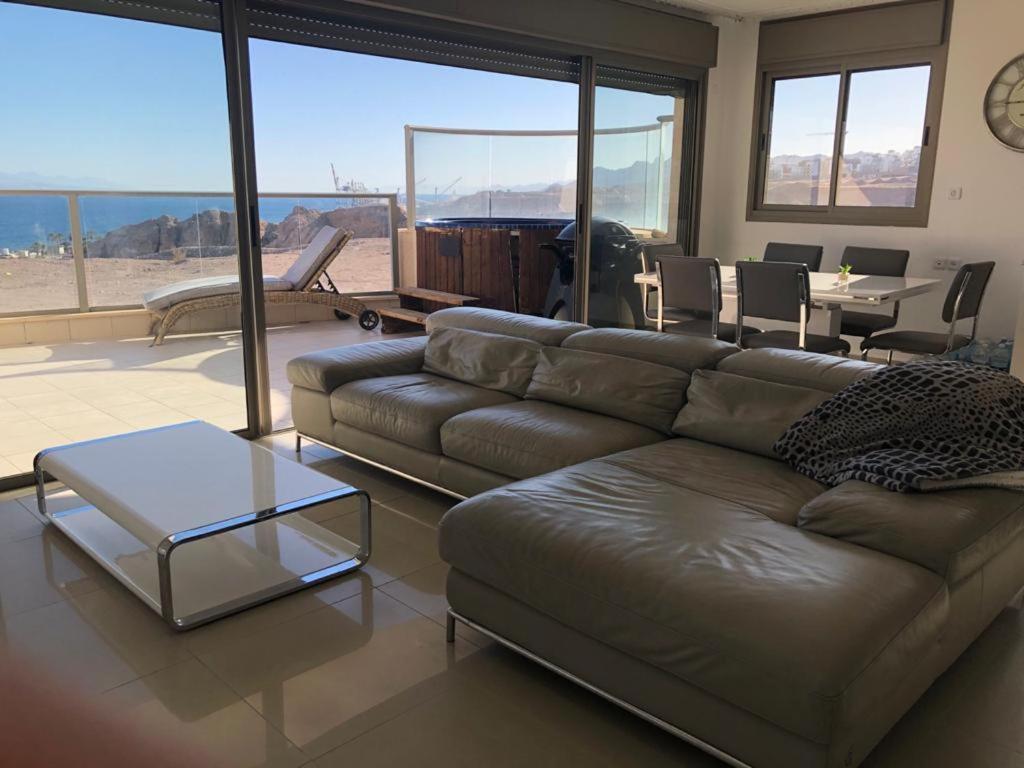 Luxury Exclusive Top Class Apartment on the sea with best sea view&jacuzzi רק למשפחות !!!! אילת מראה חיצוני תמונה